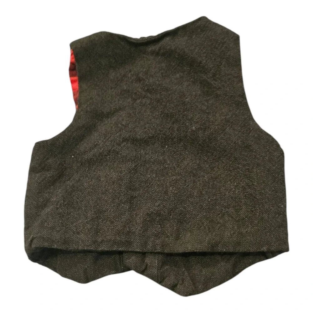 Cat & Jack Kid Size 18M Sleeveless Button Up Vest